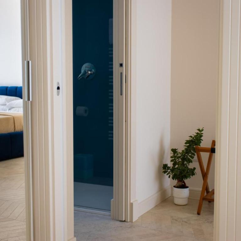 Tiffany & Mayfair Lifestyle Suites by Babylon Stay - Deluxe Suite - 2