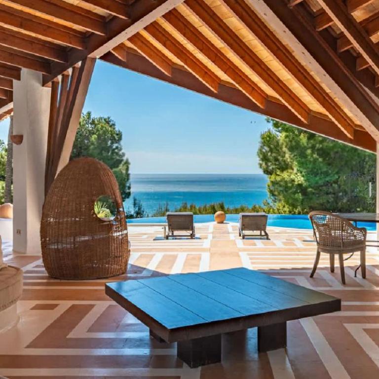 A unique architectural villa - Villa - 17