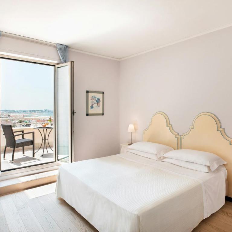 Hotel Sina Astor - Camera Matrimoniale Deluxe con Vista Mare Laterale - 5