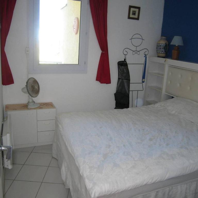 T3 avec piscine, parking, animaux admis, Saint-Cyprien - FR-1-106-52 - Apartamento - 13