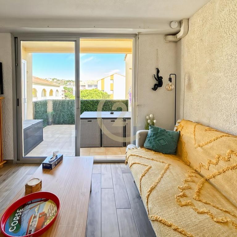 Duplex moderne proche plage, port et centre-ville - Apartment mit 2 Schlafzimmern - 3