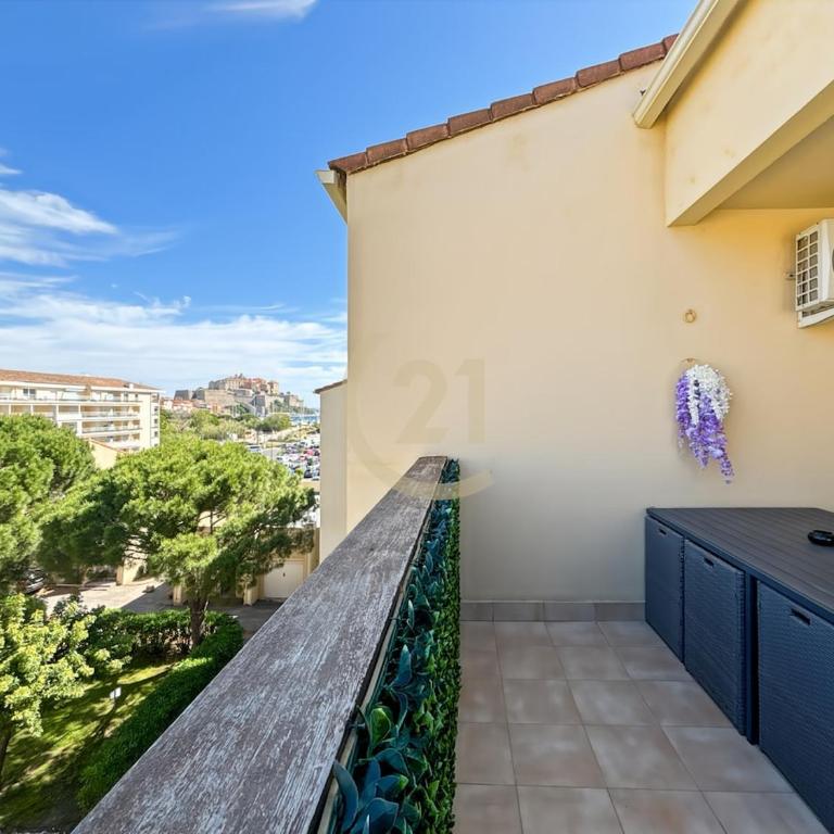 Duplex moderne proche plage, port et centre-ville - Apartment mit 2 Schlafzimmern - 6