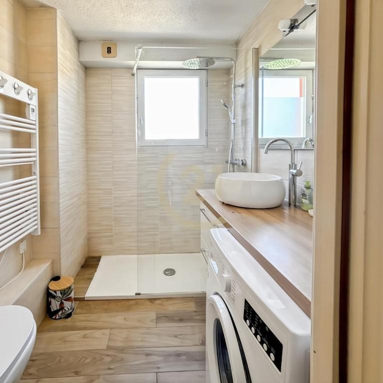 Duplex moderne proche plage, port et centre-ville - Apartment mit 2 Schlafzimmern - 25