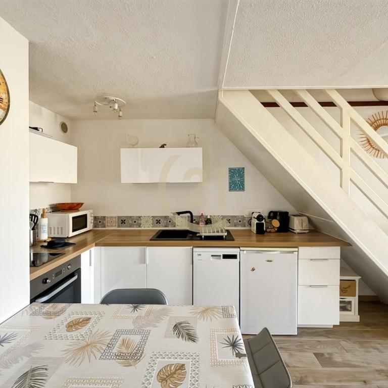 Duplex moderne proche plage, port et centre-ville - Apartment mit 2 Schlafzimmern - 26