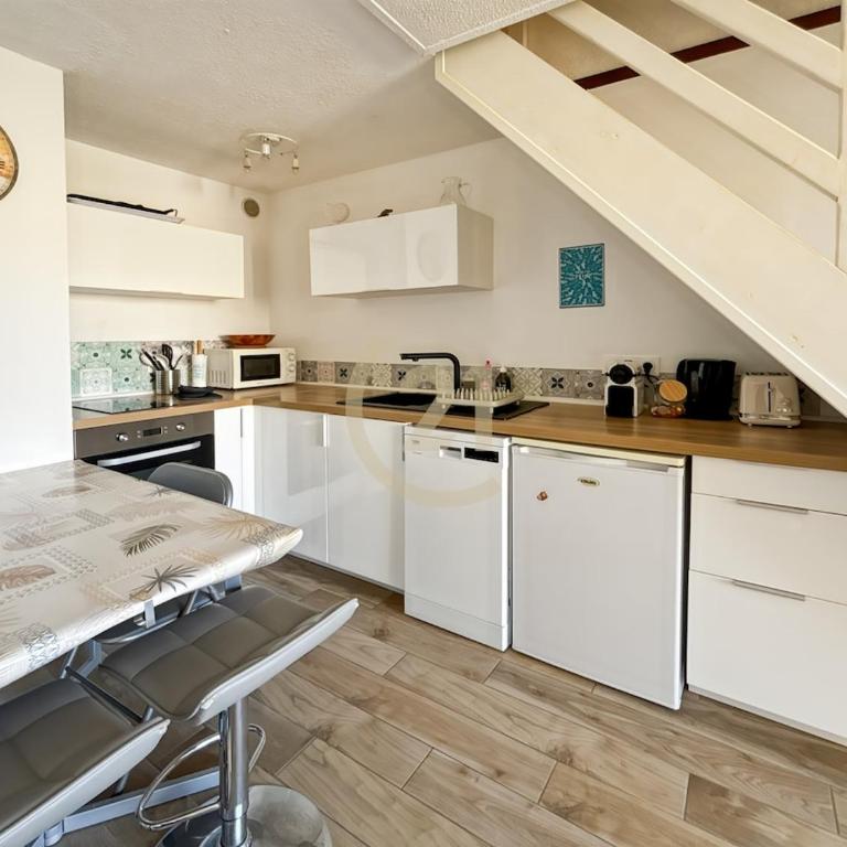 Duplex moderne proche plage, port et centre-ville - Apartment mit 2 Schlafzimmern - 27