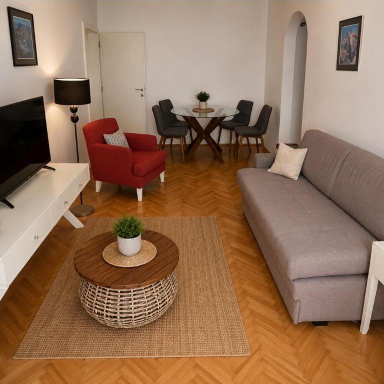 Apartman Taraca Villa Knezevic - Apartman sa 1 Spavaćom Sobom i Pogledom na Vrt - 10