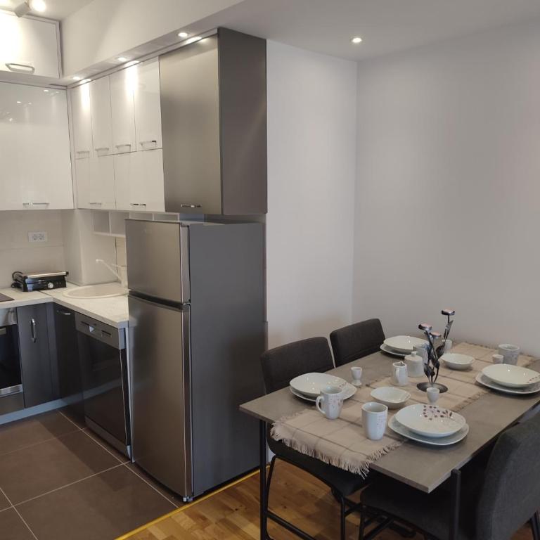 Aura Residence Podgorica - Apartman sa 2 Spavaće Sobe - 1