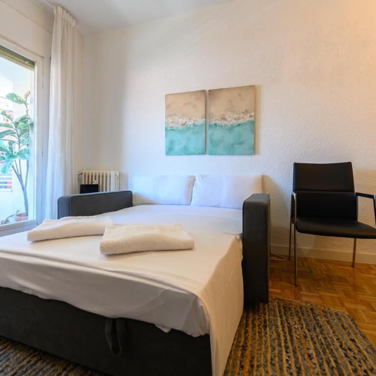 AZA14 - Amplio Piso de 3 dormitorios, 2 baños y terraza, en Chamartín, Madrid - Three-Bedroom Apartment - 9