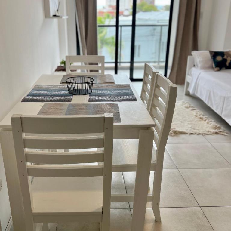 Alquiler Departamento Ameghino - One-Bedroom Apartment with Balcony and City View - 7