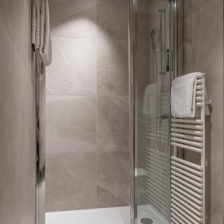 Hotel Suisse - Chambre Lits Jumeaux - 10