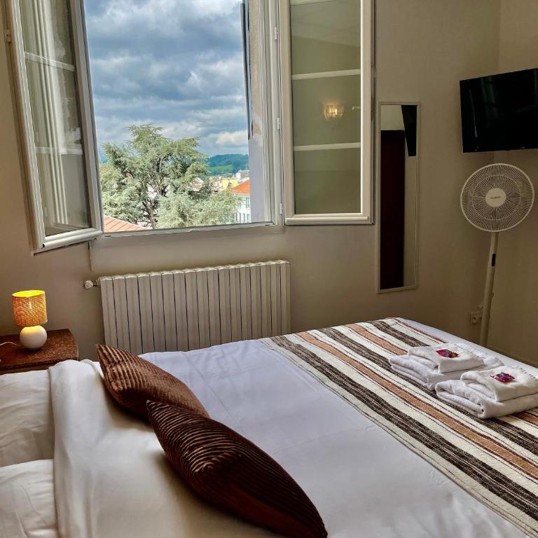 Le Grand Refuge - Chambre 31 - 3 personnes - Chambre Familiale avec Salle de Bains - 19