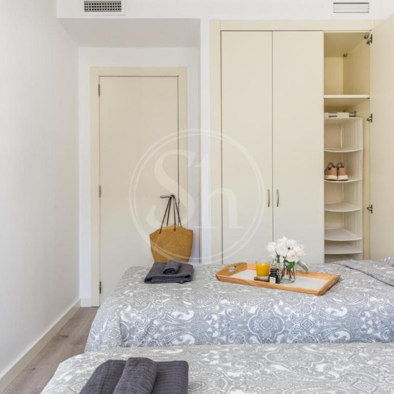 Beachfront with terrace for 8 - Apartment - 7