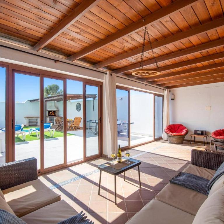 Villa Almas Blancas by Villa Plus - Villa - 12