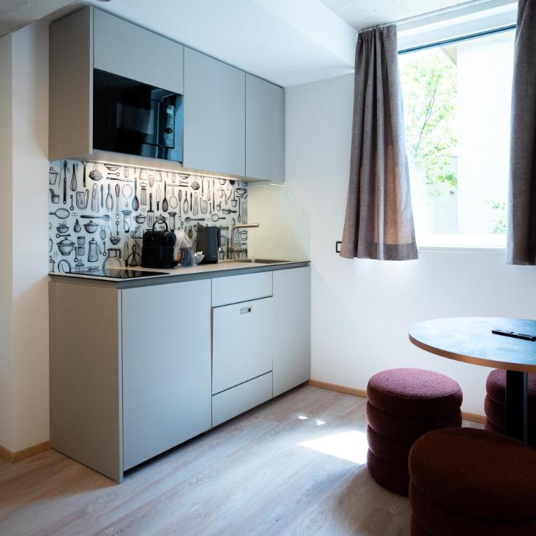 Blackhome Innsbruck City Center - Deluxe Studio mit Doppelbett - 5