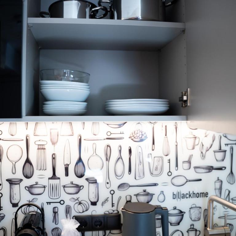 Blackhome Innsbruck City Center - Apartment mit 1 Schlafzimmer und Balkon - 7