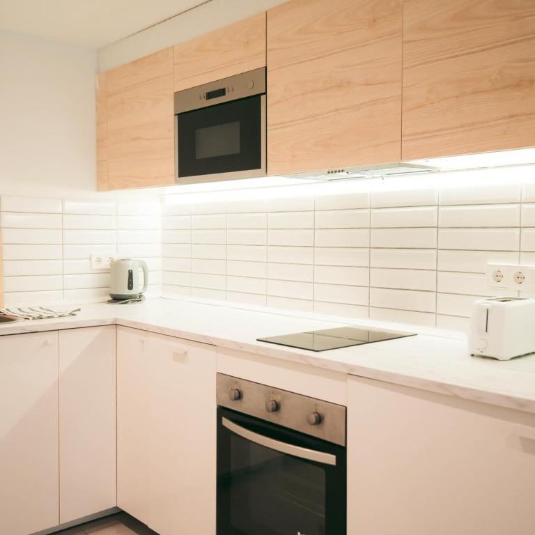 Trees Matadero Apartments - One-Bedroom Apartment - 12