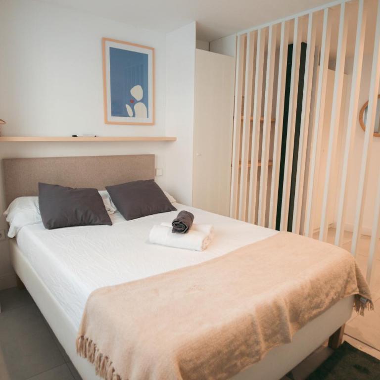 Trees Matadero Apartments - One-Bedroom Apartment - 15