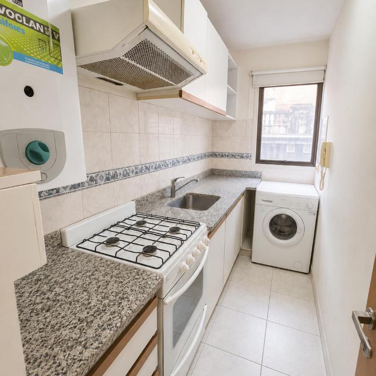 Departamento luminoso y amplio en pleno Centro de Córdoba Cochera incluida - One-Bedroom Apartment - 10