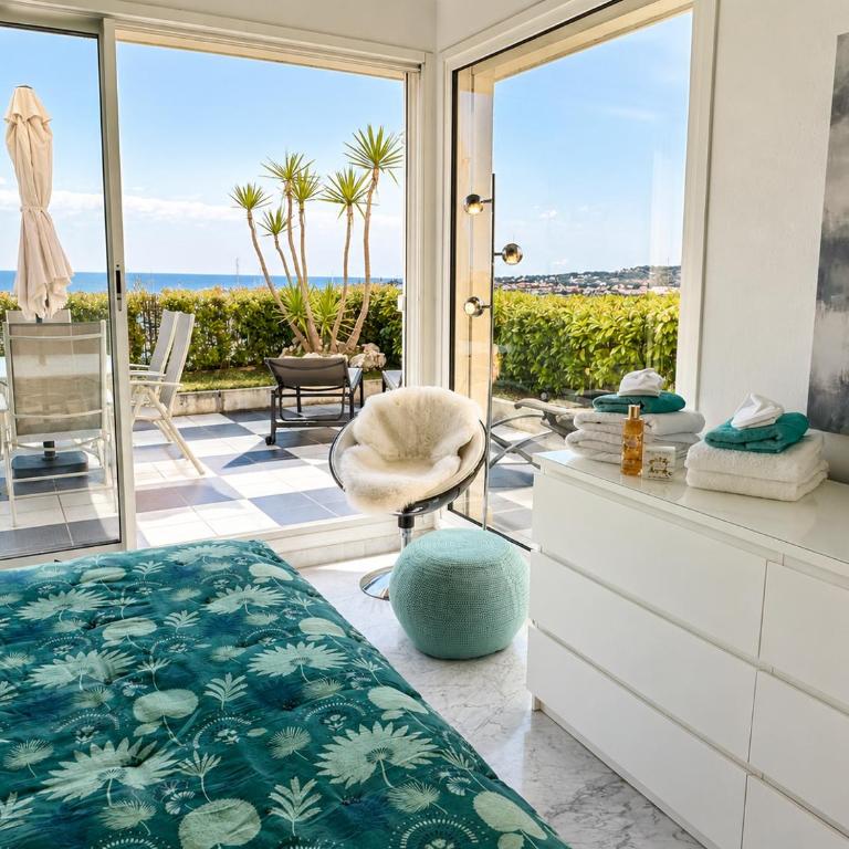 Penthouse - panoramic sea-view rooftop, Port Vauban - Apartment mit Meerblick - 8