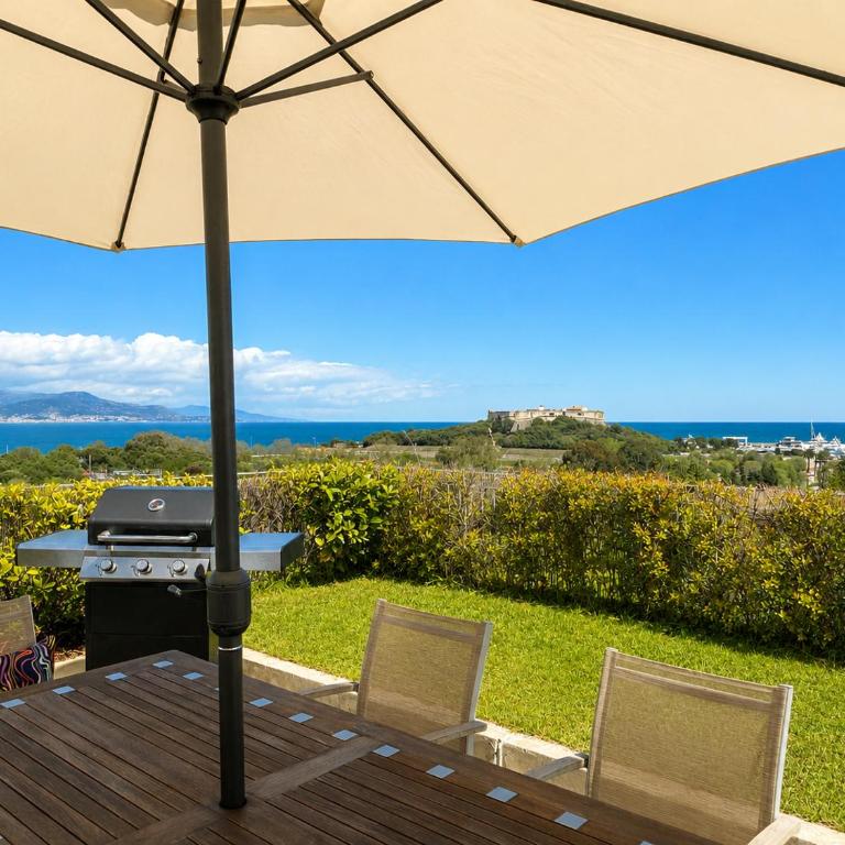 Penthouse - panoramic sea-view rooftop, Port Vauban - Apartment mit Meerblick - 24