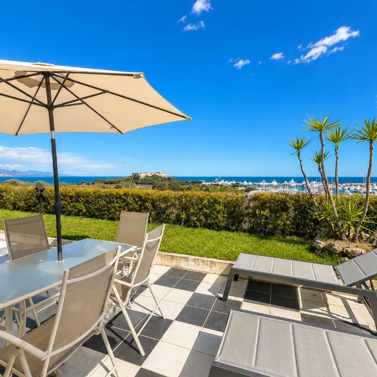 Penthouse - panoramic sea-view rooftop, Port Vauban - Apartment mit Meerblick - 26