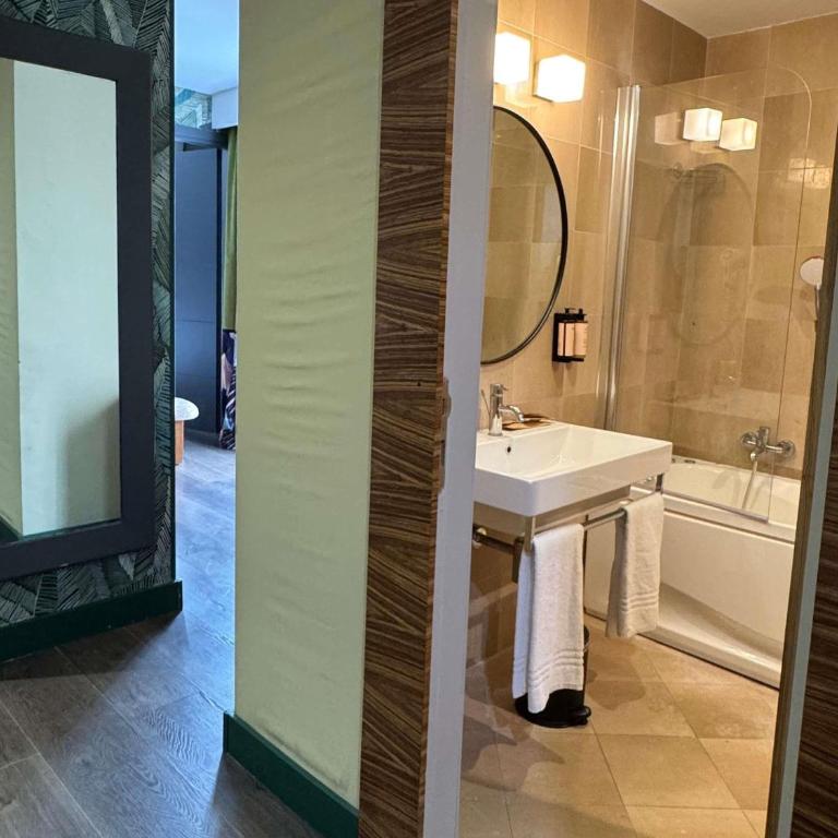 Mercure Roma Centro Saint John - Junior Suite con 2 Ambienti e 1 Terrazza - 2