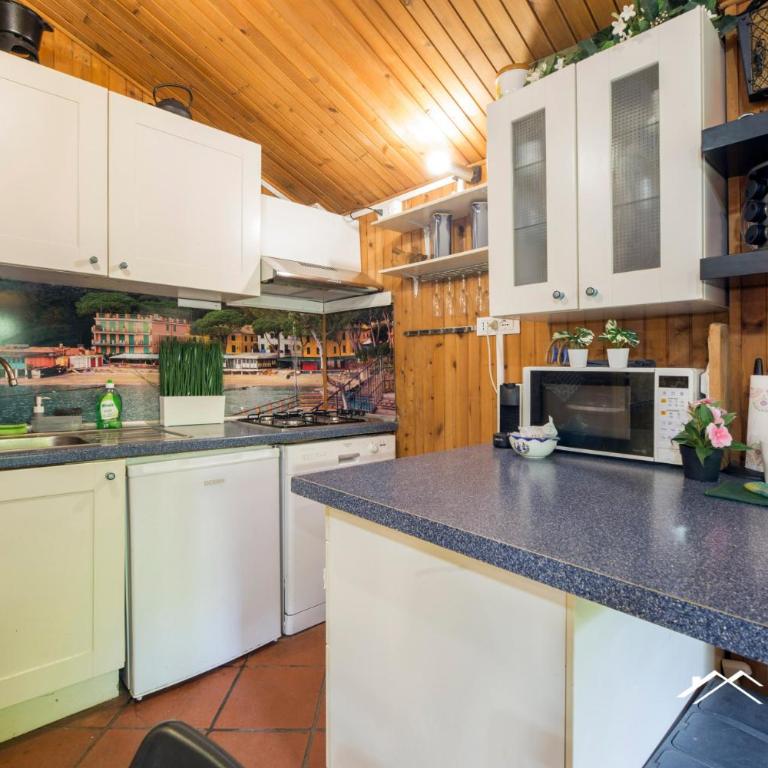 Beach | 1BR | AC | Paraggi | Peaceful Retreat | By Tilo - Appartamento con Vista sul Parco - 4