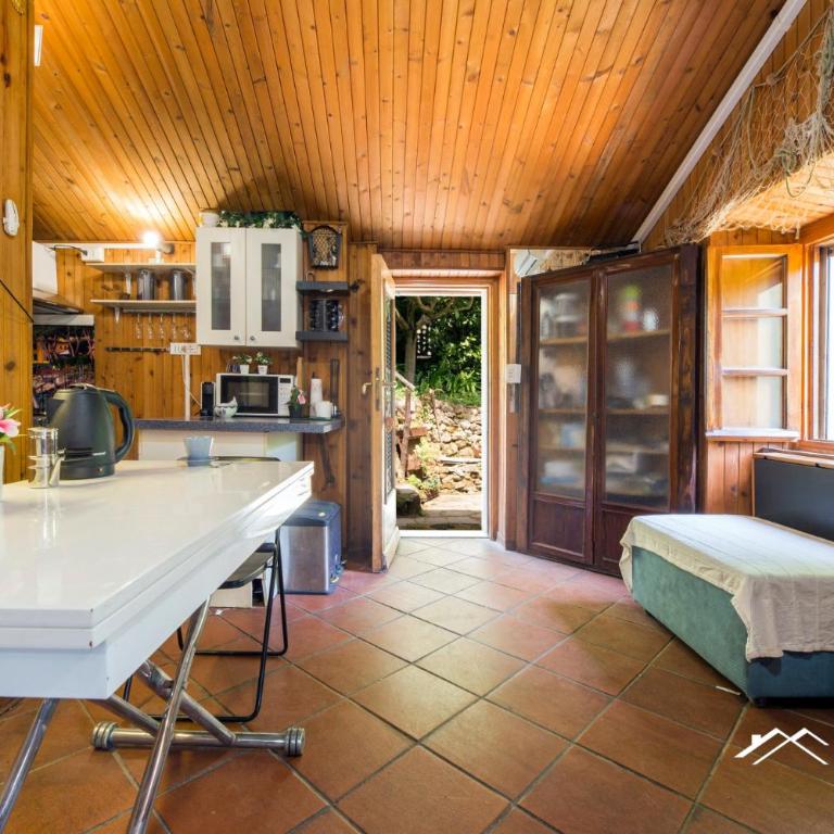 Beach | 1BR | AC | Paraggi | Peaceful Retreat | By Tilo - Appartamento con Vista sul Parco - 6