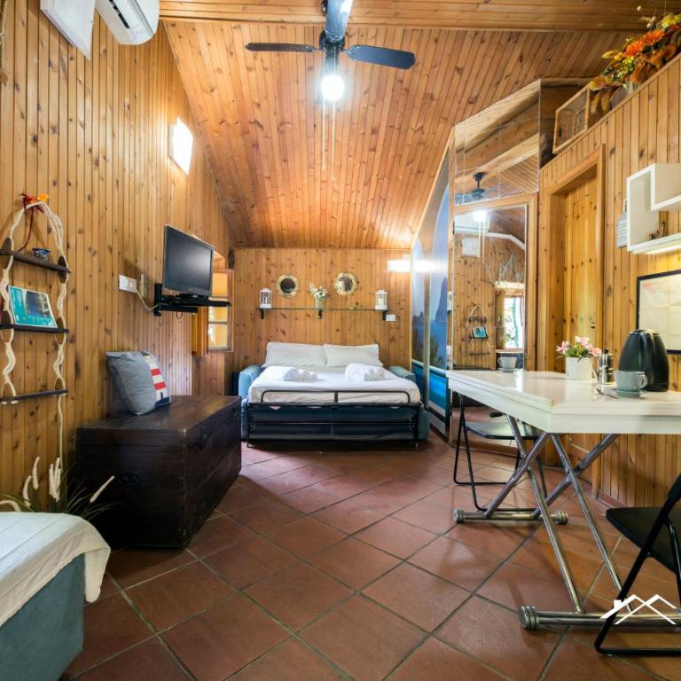 Beach | 1BR | AC | Paraggi | Peaceful Retreat | By Tilo - Appartamento con Vista sul Parco - 10