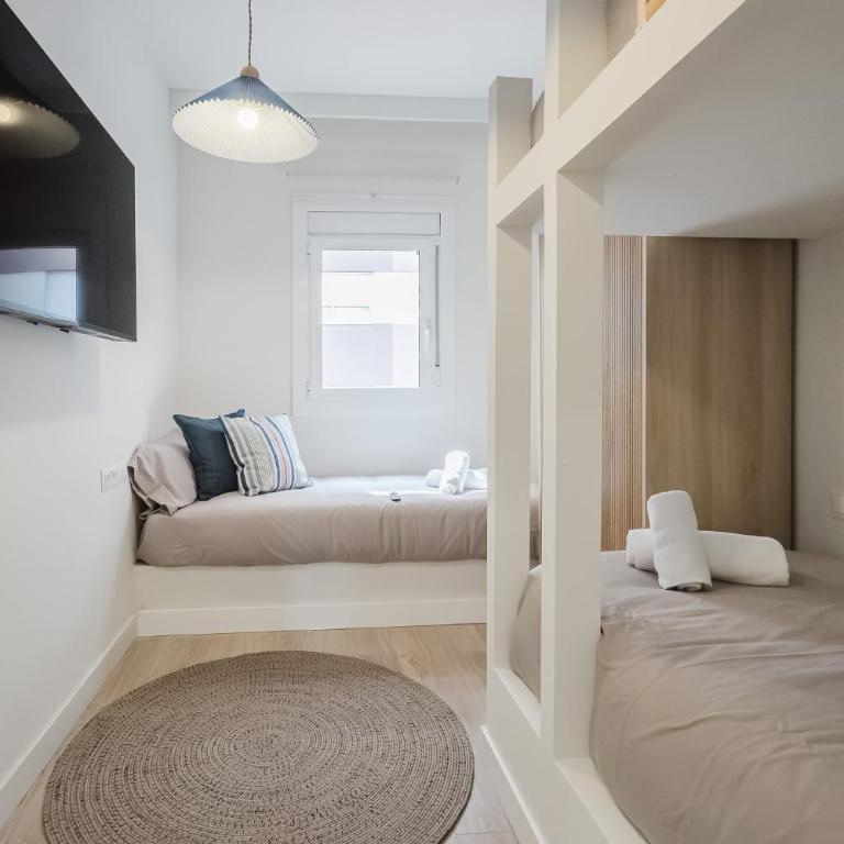Luxury Apartment near Camp Nou - Four-Bedroom Luxury Apartment - 22