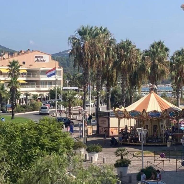 Nice duplex close to the beach and the center - Appartement en Duplex - 22