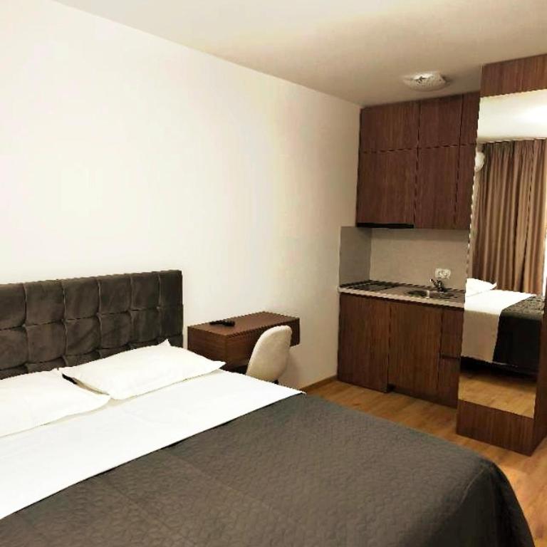 Sound of Silence Apartments - One-Bedroom Apartment - 7