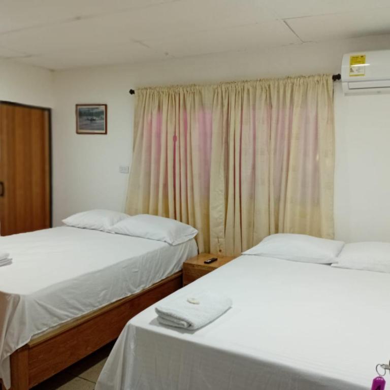 Casa Aranza - Twin Room with Private Bathroom - 2
