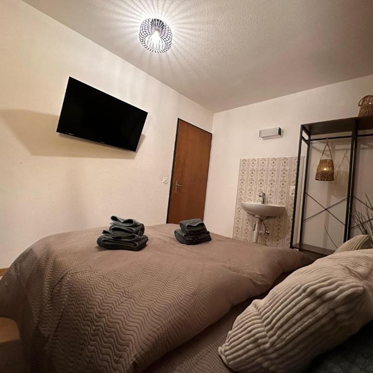 Family Home Base near Saas Fee with Mountain View - Apartment mit 2 Schlafzimmern und Balkon - 31