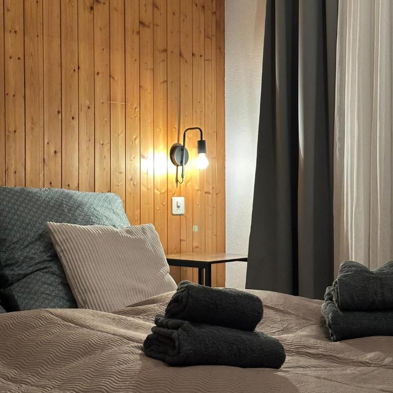 Family Home Base near Saas Fee with Mountain View - Apartment mit 2 Schlafzimmern und Balkon - 40