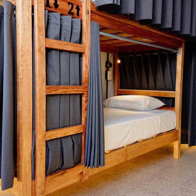 Casa Angel Hostel - Bed in 4-Bed Mixed Dormitory Room - 4