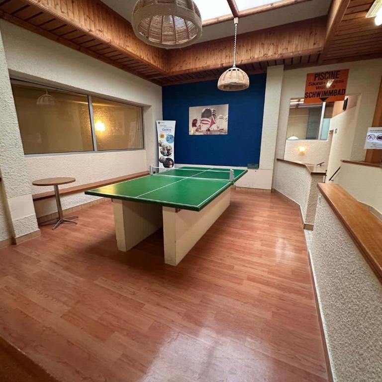 3BR Central Pool Sauna Gym & Views - Appartement - 43