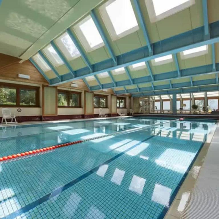 3BR Central Pool Sauna Gym & Views - Appartement - 44