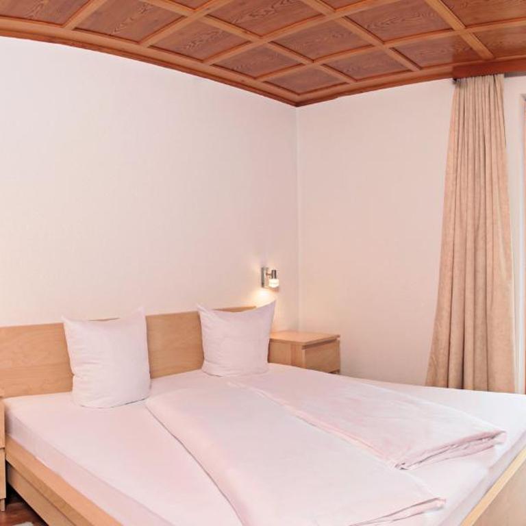 Aparthotel Bergkristall - Apartamento de 3 dormitorios con balcón - 4