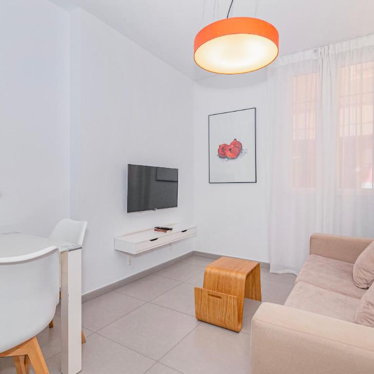 Apartamentos Caballerizas con parking gratuito - One-Bedroom Apartment with Patio and Parking - 19