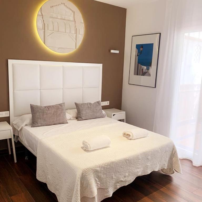 Apartamentos Caballerizas con parking gratuito - One-Bedroom Apartment with Patio and Parking - 27