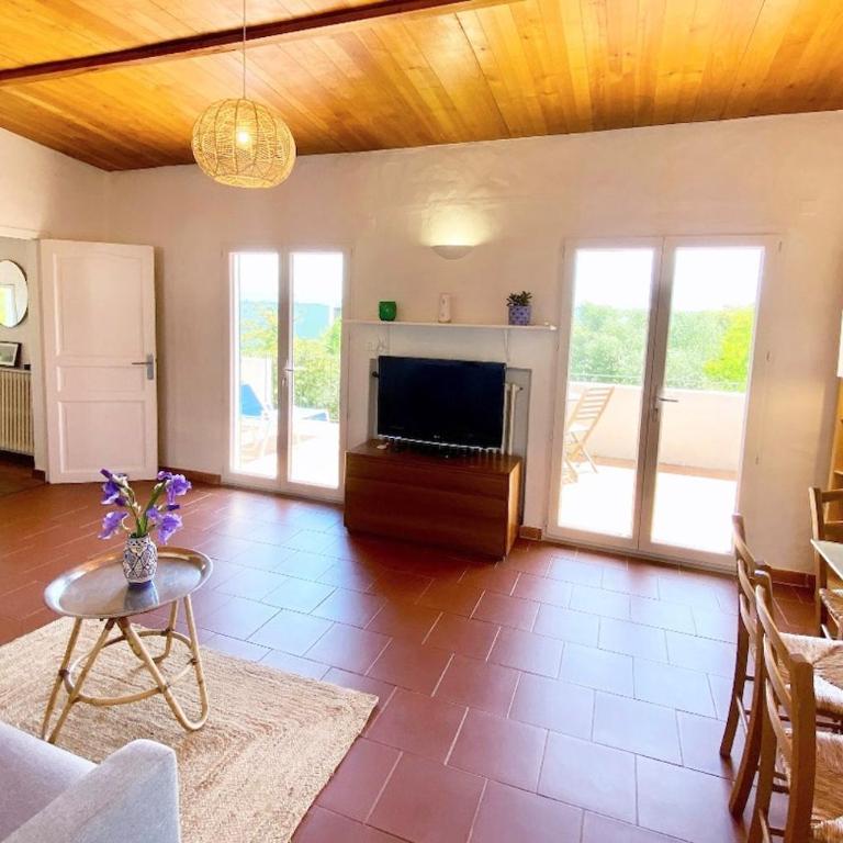 Appartement 75m2 avec terrasse et jardin - Apartment mit 1 Schlafzimmer - 13
