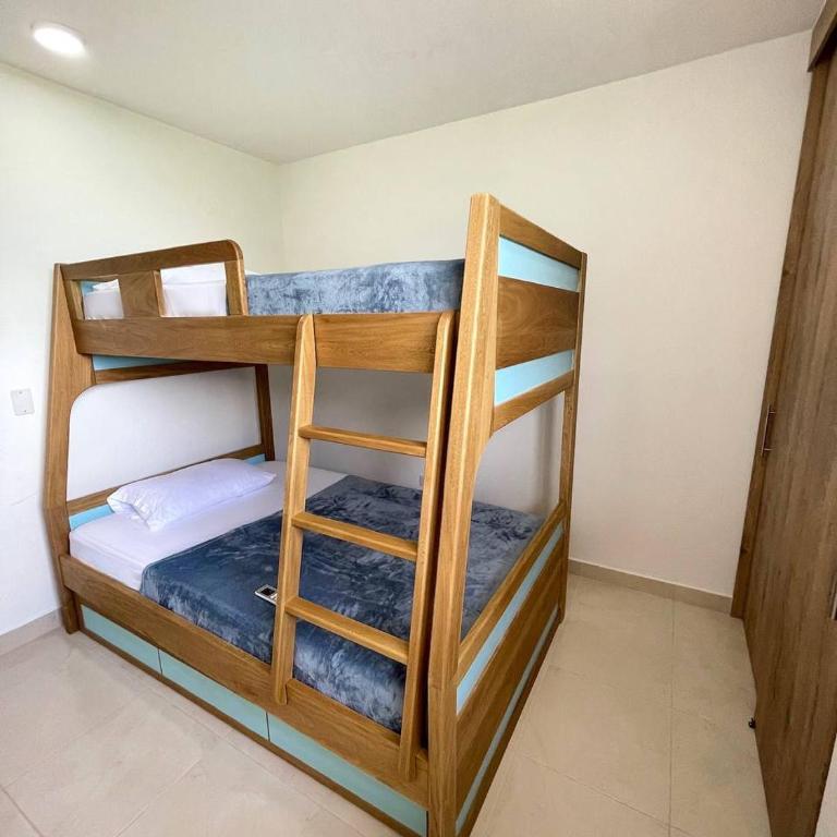 Bello Horizonte Plaza By MJS - Three-Bedroom Premium Apartment with Balcony - 3