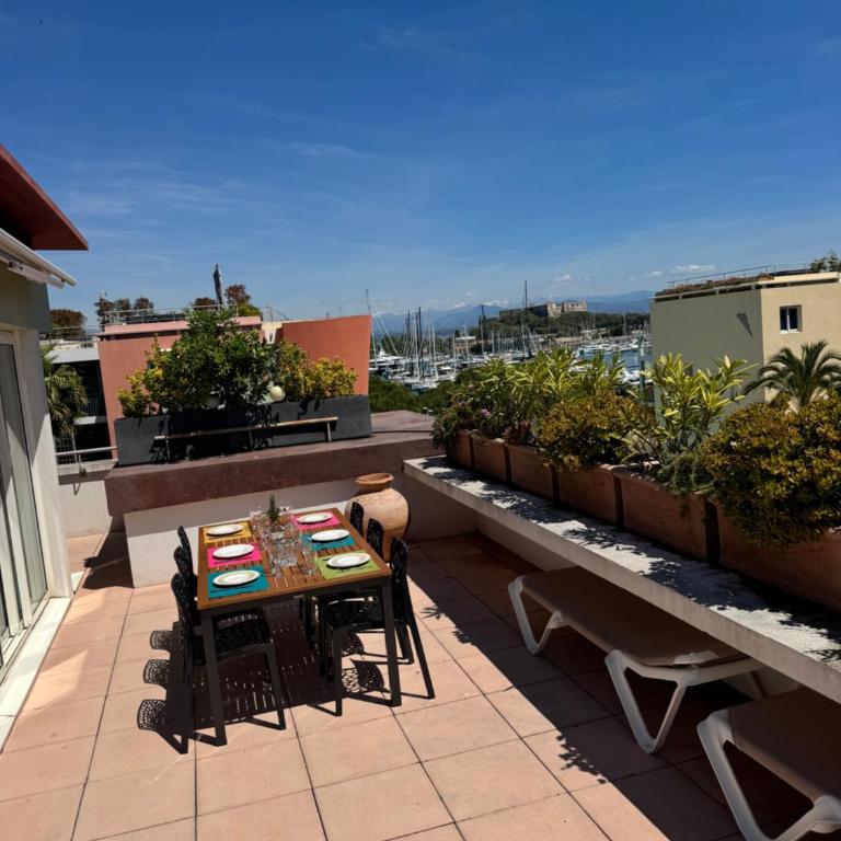 Penthouse - Jacuzzi - Terrace - Parking - 2 pools - Apartment mit 2 Schlafzimmern - 14