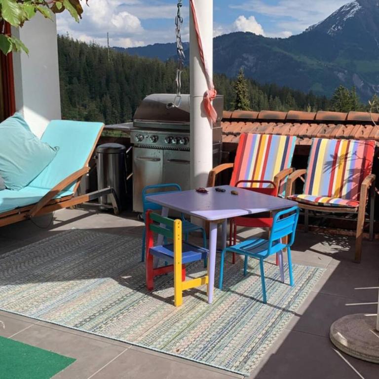 Family home in Laax with stunning views - Ferienhaus - 11