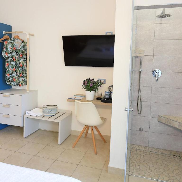 Art Hotel La Perla - Camera Tripla Superior con Vista Mare - 7
