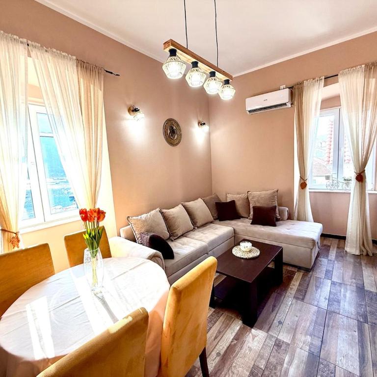 BBK Old Town Apartment - One-Bedroom Apartment - 6