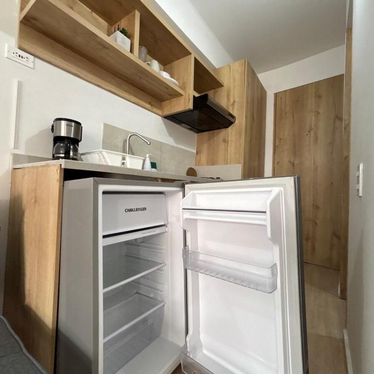 Tourism - Kitchen - 24hour security - 5 min to universities - Apartamento de 1 dormitorio - 11