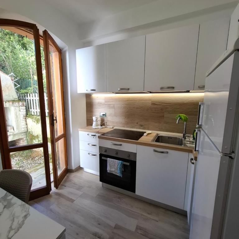 IL CUORE DEL CONERO II MARCELLI DI NUMANA VILLINO NUOVISSIMO Aria condizionata Giardino - Casa con 1 Camera da Letto - 4