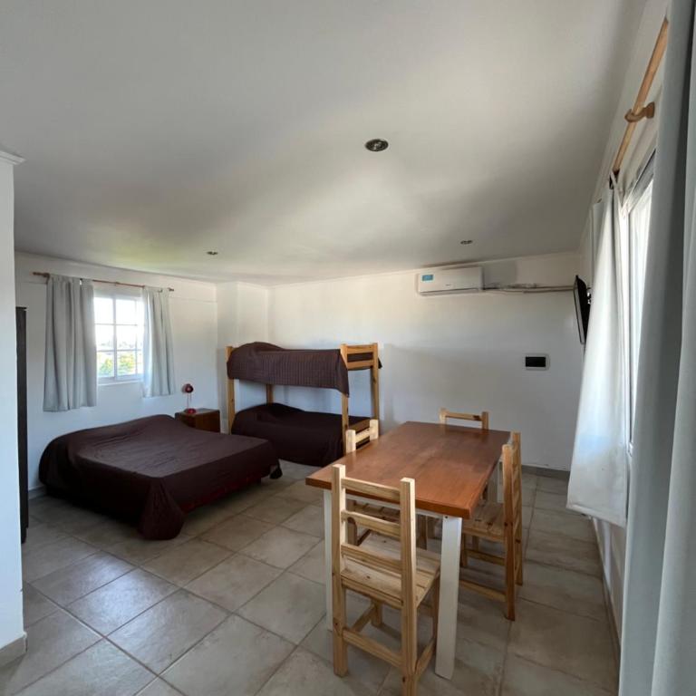 Comlejo Bosque Alegre Monte Hermoso - One-Bedroom Apartment - 2